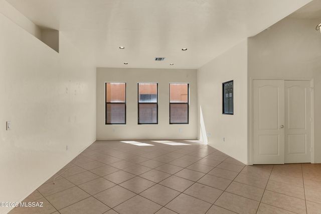 1230 N Golden Palomino Place, Tucson, AZ 85715