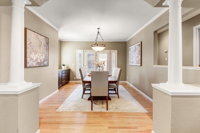 361 Canyon Falls Dr, Folsom, CA 95630
