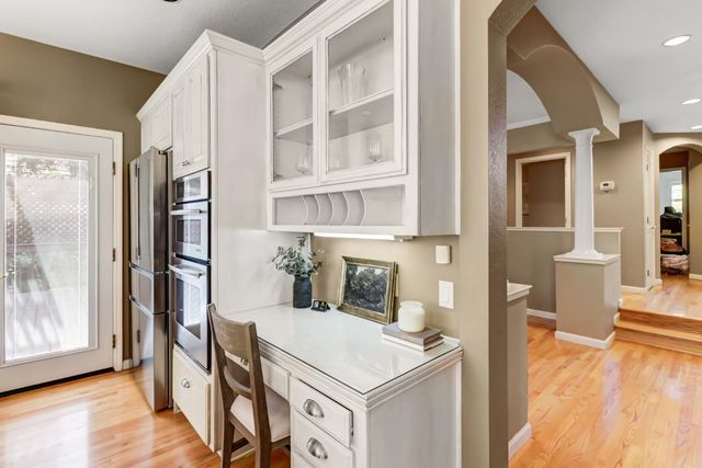 361 Canyon Falls Dr, Folsom, CA 95630