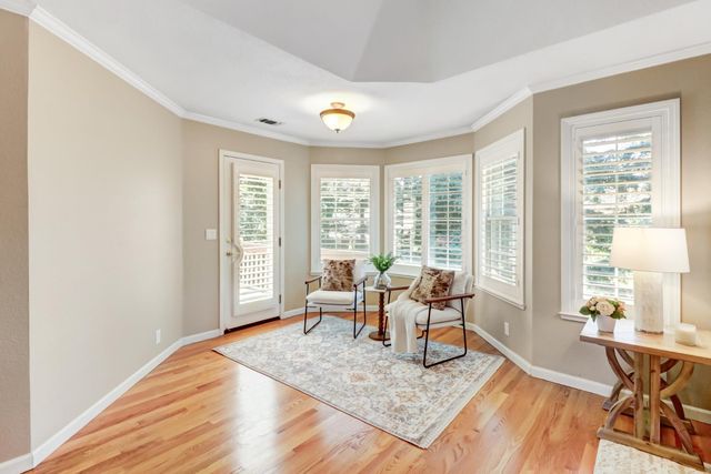 361 Canyon Falls Dr, Folsom, CA 95630