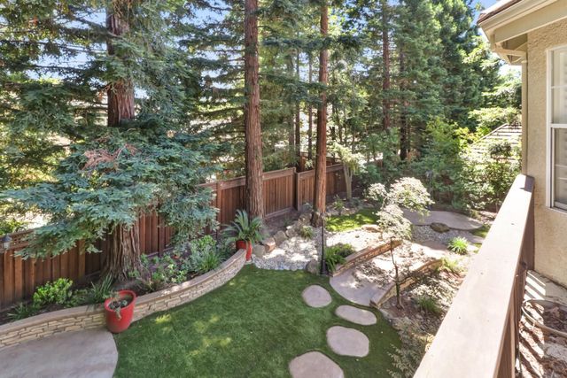 361 Canyon Falls Dr, Folsom, CA 95630