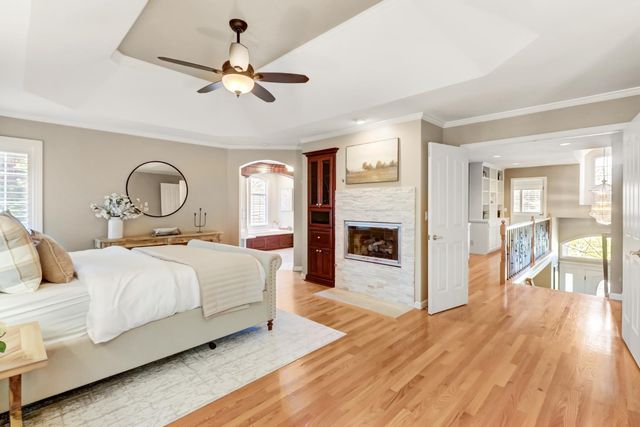 361 Canyon Falls Dr, Folsom, CA 95630