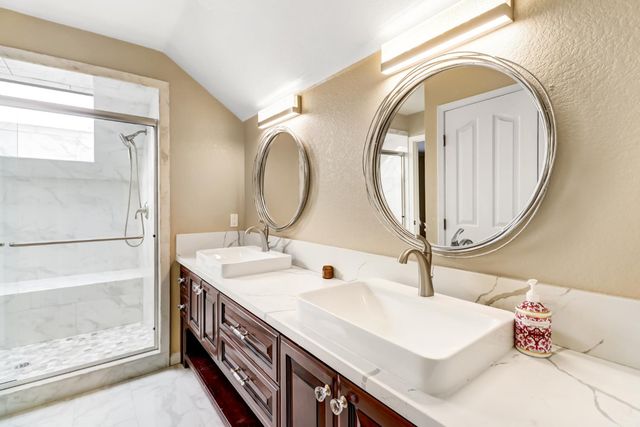 361 Canyon Falls Dr, Folsom, CA 95630