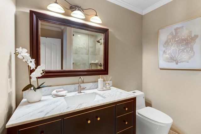 361 Canyon Falls Dr, Folsom, CA 95630