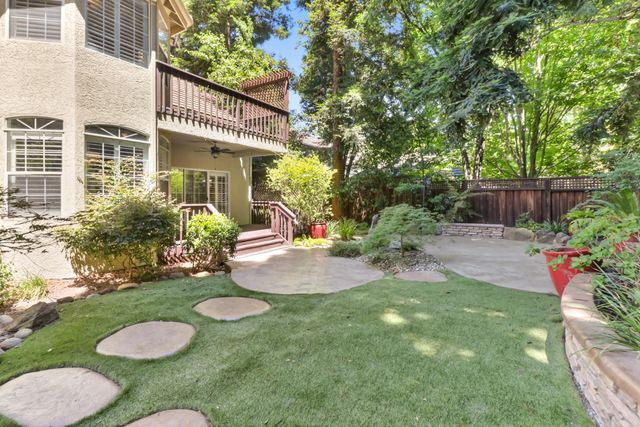 361 Canyon Falls Dr, Folsom, CA 95630