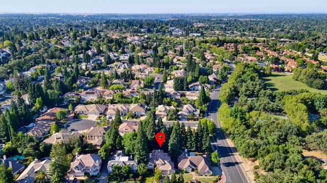 361 Canyon Falls Dr, Folsom, CA 95630