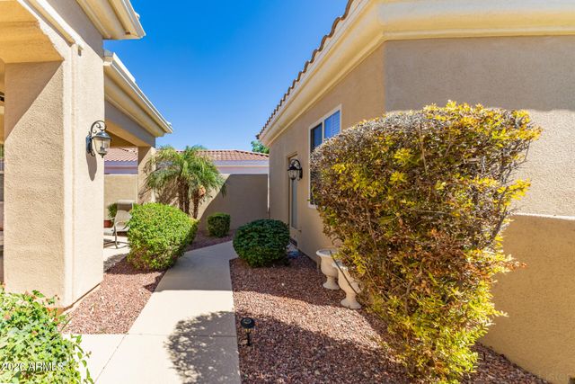 12826 W LA VINA Drive, Sun City West, AZ 85375