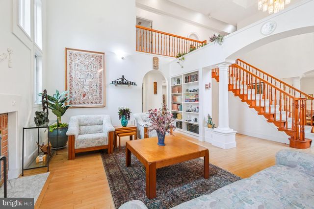 9454 SEVEN LOCKS RD, Bethesda, MD 20817