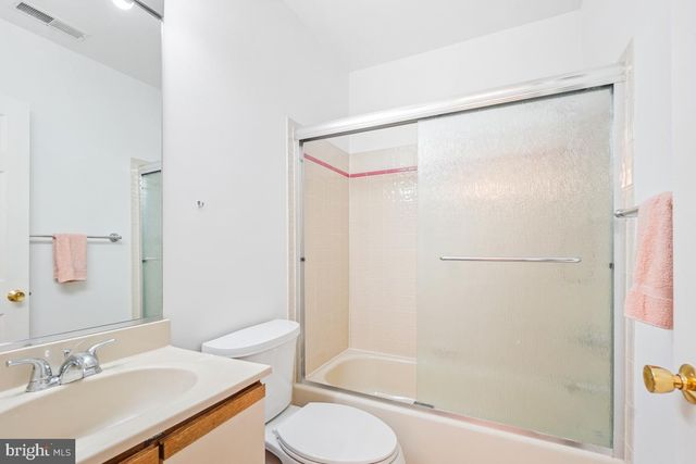 9454 SEVEN LOCKS RD, Bethesda, MD 20817