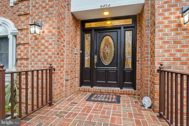 9454 SEVEN LOCKS RD, Bethesda, MD 20817