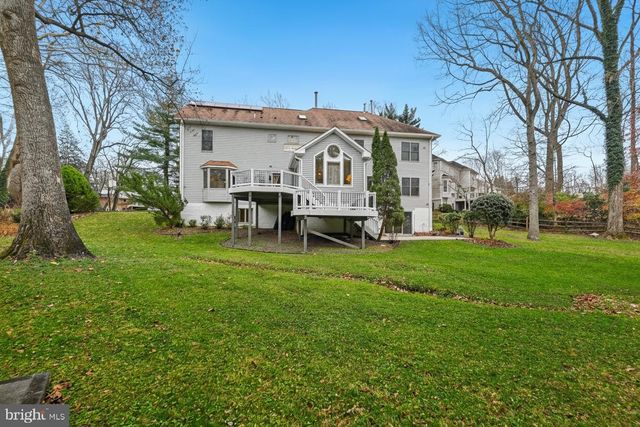 9454 SEVEN LOCKS RD, Bethesda, MD 20817