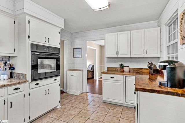 108 Floy Street, Spartanburg, SC 29301