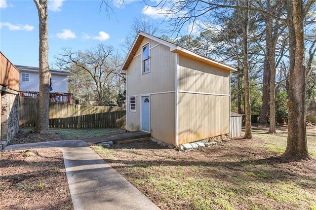 1933 Camellia Drive, Decatur, GA 30032