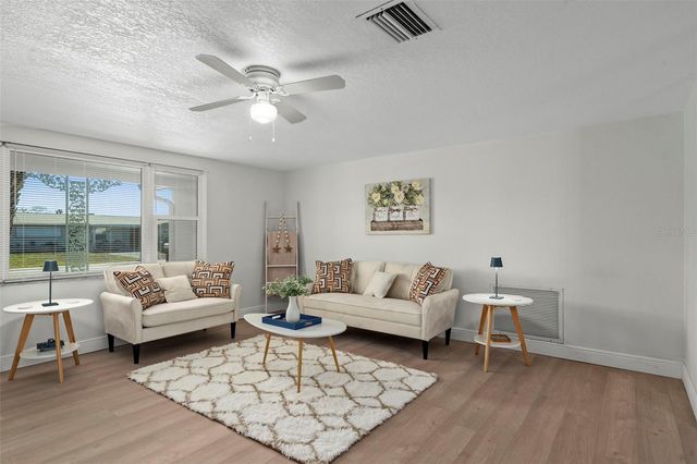 5253 FALCON DRIVE, Holiday, FL 34690