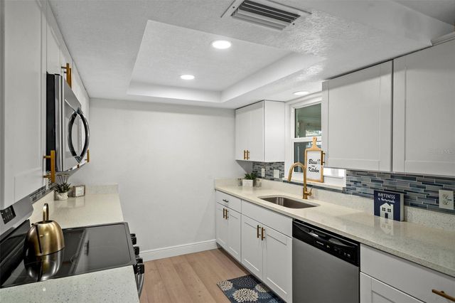 5253 FALCON DRIVE, Holiday, FL 34690