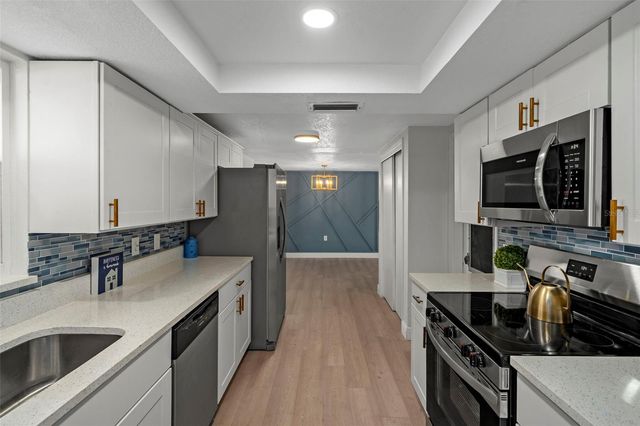 5253 FALCON DRIVE, Holiday, FL 34690