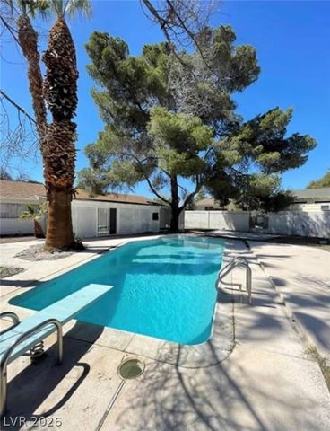 4560 Rancho Hills Drive, Las Vegas, NV 89119
