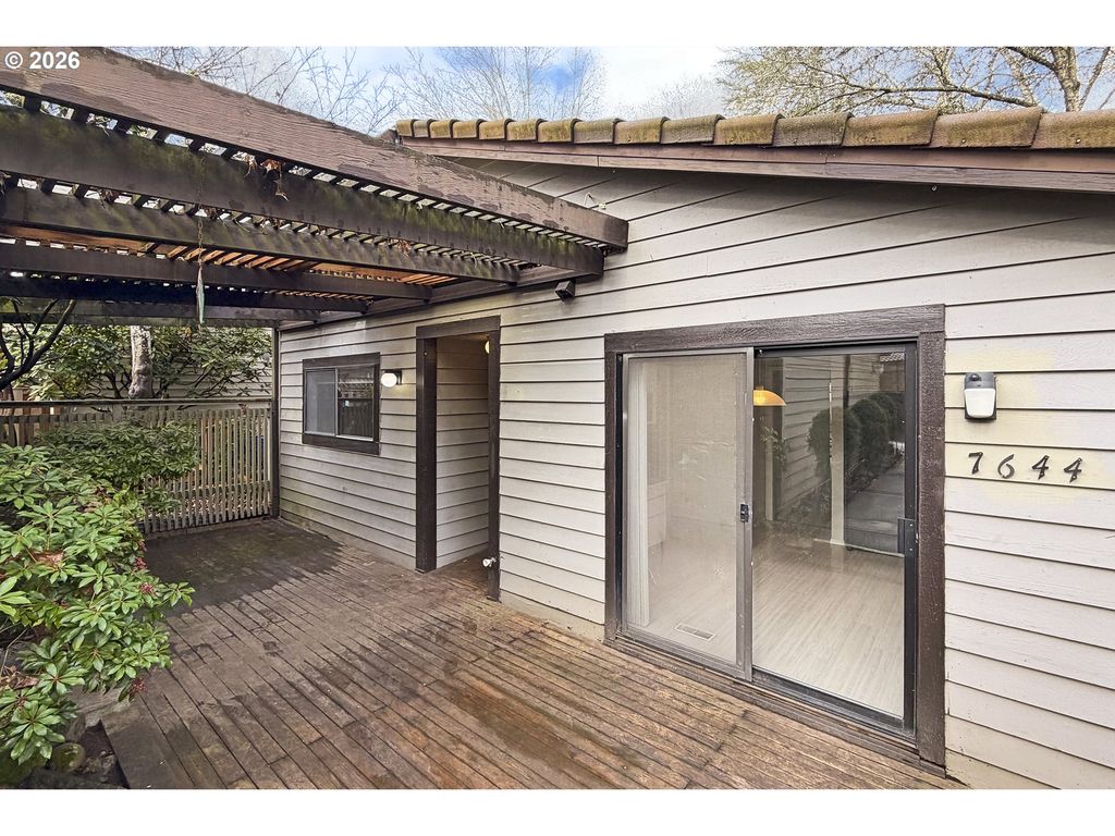 7644 Sw CRESMOOR Dr, Beaverton, OR 97008