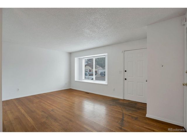 4437 Durham Ct, Denver, CO 80239