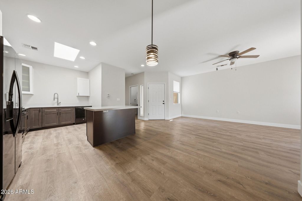 3221 N 37TH Street 31, Phoenix, AZ 85018 — photo 3