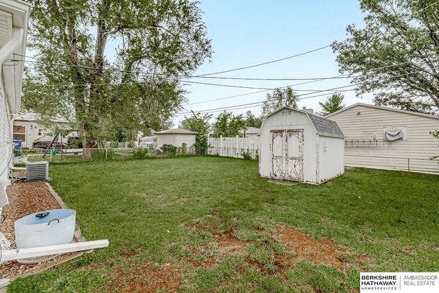 7309 Joseph Avenue, La Vista, NE 68128