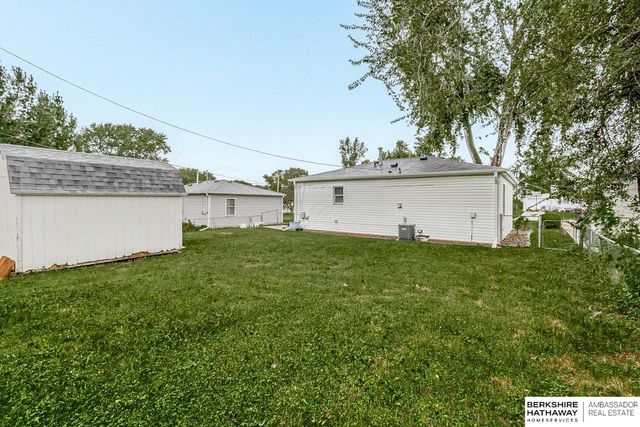 7309 Joseph Avenue, La Vista, NE 68128