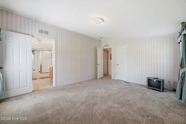 185 Barnes-Foster Loop Road, Belhaven, NC 27810