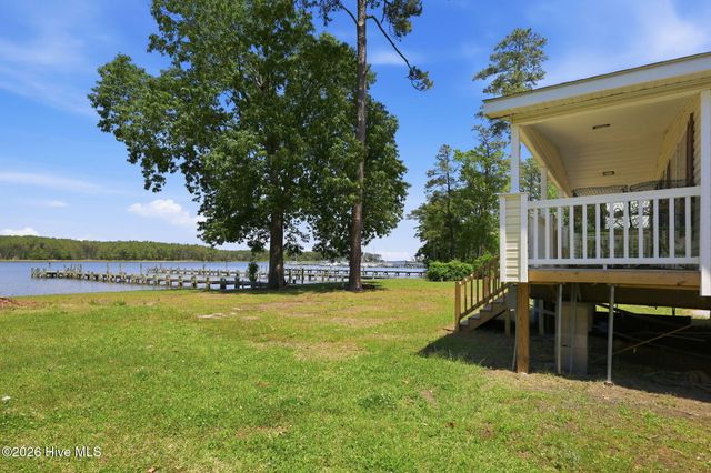 185 Barnes-Foster Loop Road, Belhaven, NC 27810