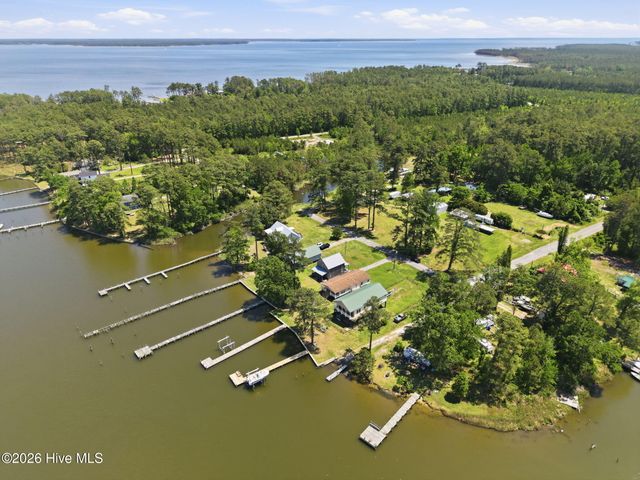 185 Barnes-Foster Loop Road, Belhaven, NC 27810