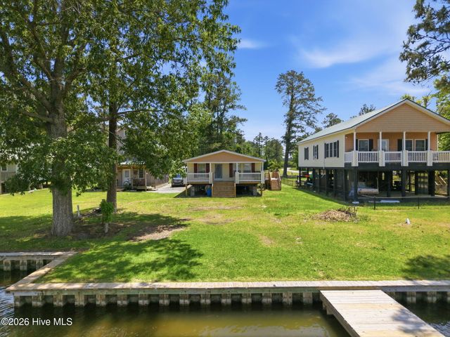 185 Barnes-Foster Loop Road, Belhaven, NC 27810