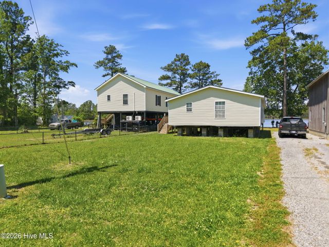 185 Barnes-Foster Loop Road, Belhaven, NC 27810