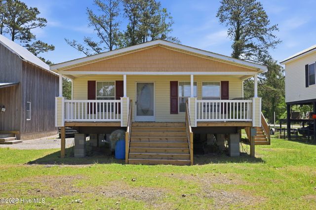 185 Barnes-Foster Loop Road, Belhaven, NC 27810