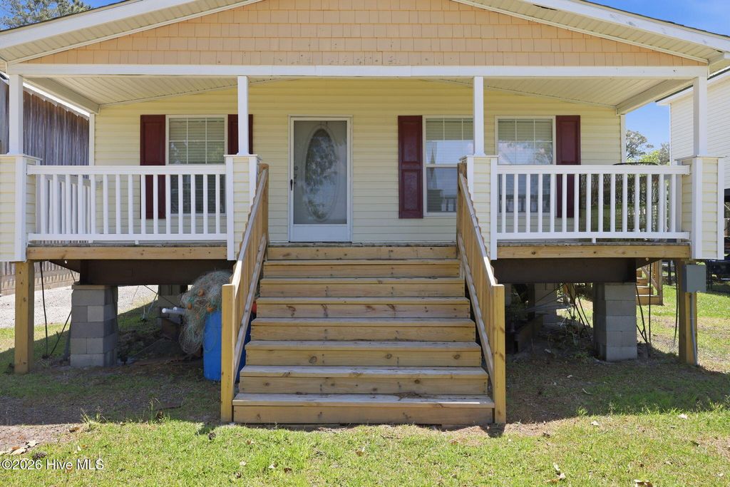 185 Barnes-Foster Loop Road, Belhaven, NC 27810