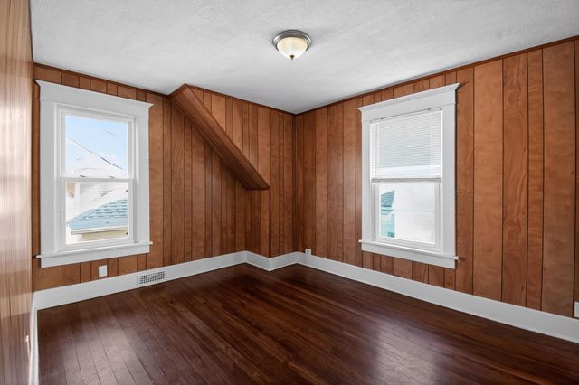 311 GLEN Avenue, Council Bluffs, IA 51503