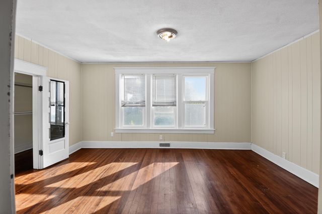 311 GLEN Avenue, Council Bluffs, IA 51503
