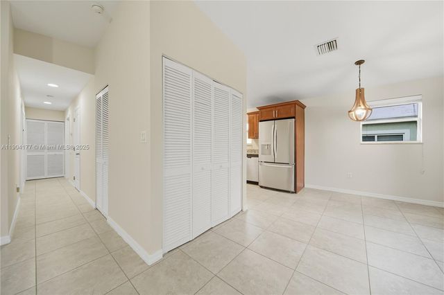 1021 Valencia Rd, Key Largo, FL 33037