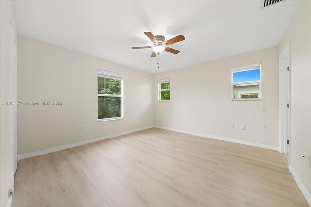 1021 Valencia Rd, Key Largo, FL 33037