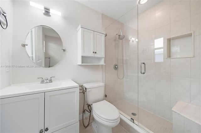 1021 Valencia Rd, Key Largo, FL 33037