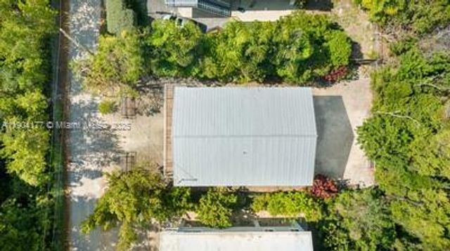 1021 Valencia Rd, Key Largo, FL 33037
