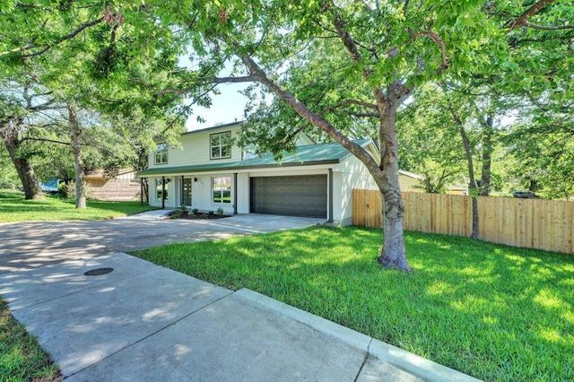 2704 Loyola LN, Austin, TX 78723