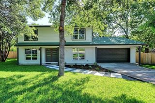 2704 Loyola LN, Austin, TX 78723
