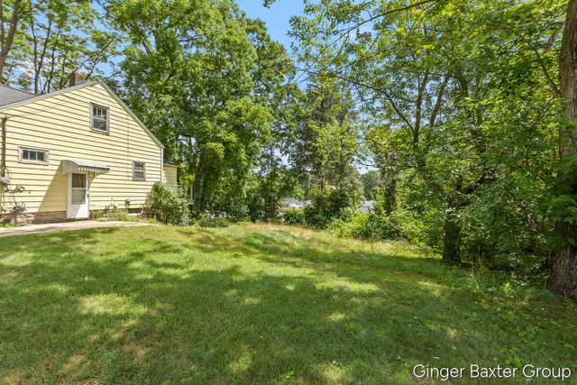 2600 Day Avenue, Grand Rapids, MI 49544