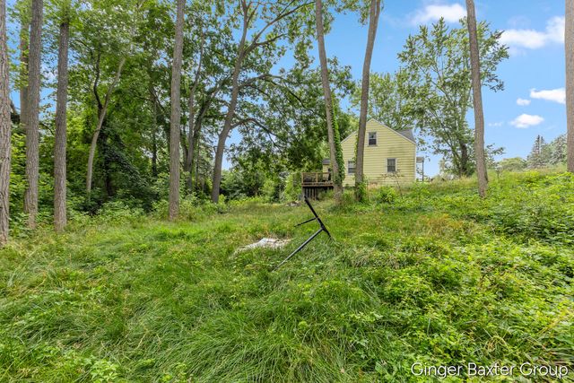 2600 Day Avenue, Grand Rapids, MI 49544