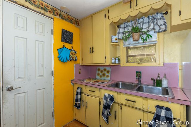 2600 Day Avenue, Grand Rapids, MI 49544