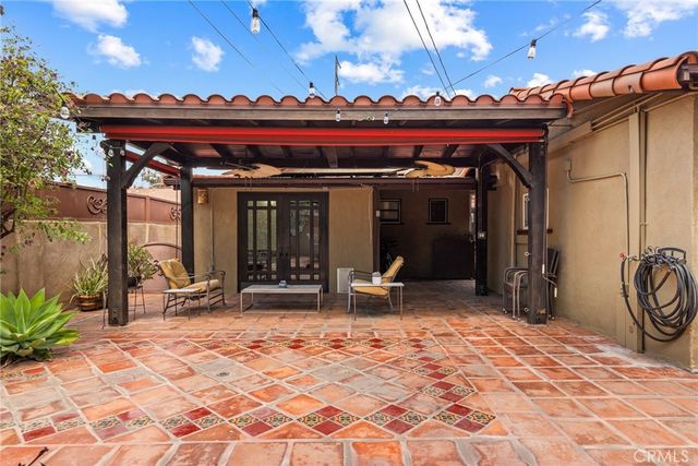 11232 Oxnard Street, North Hollywood, CA 91606