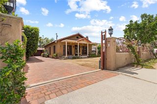 11232 Oxnard Street, North Hollywood, CA 91606