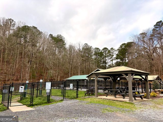 35 7th Street, Ellijay, GA 30540