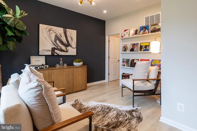 1802 CONSTELLATION DR, Baltimore, MD 21222