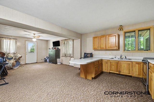 2111 Northridge Drive Ne, Plainfield Twp, MI 49525