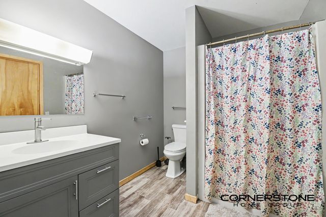 2111 Northridge Drive Ne, Plainfield Twp, MI 49525